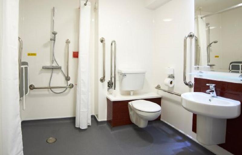 Travelodge High Wycombe Central Dış mekan fotoğraf
